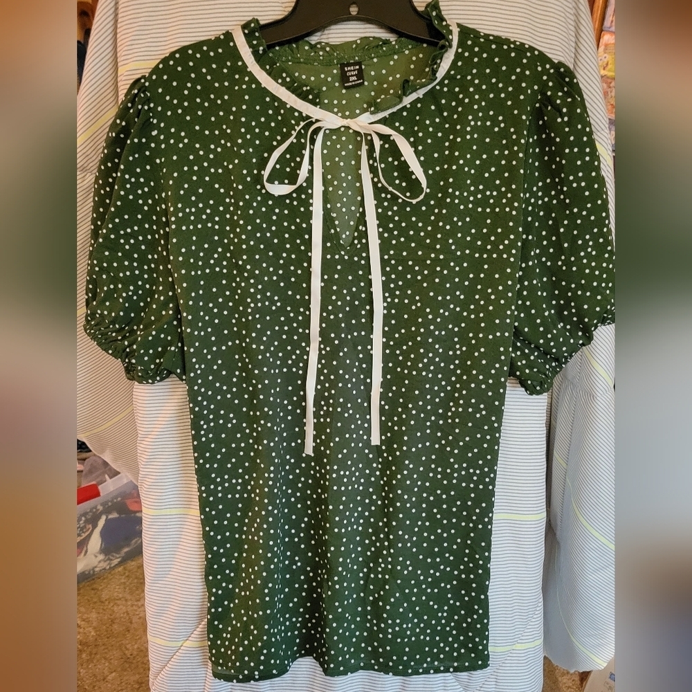 Shein Green w Polka Dot Top Tied Neckline Puff Sleeve 2XL - Picture 1 of 5